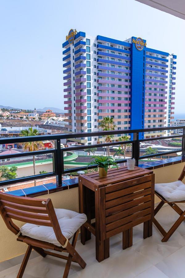 Modern 2-Bedroom Apartment With Stunning View Адехе Экстерьер фото