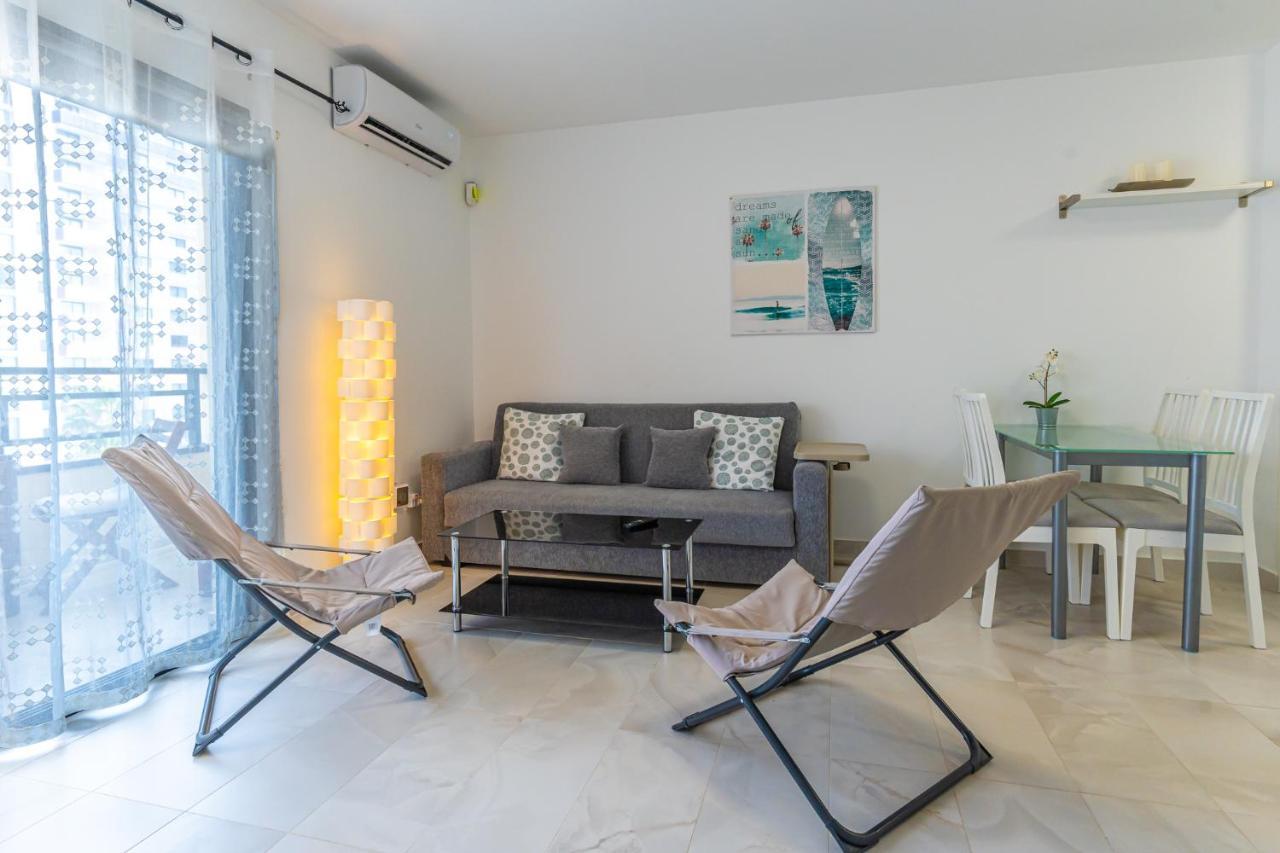 Modern 2-Bedroom Apartment With Stunning View Адехе Экстерьер фото